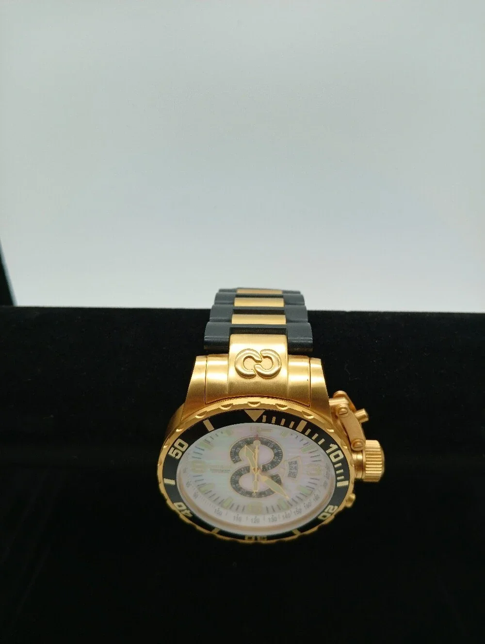 Invicta chronograph iridescent